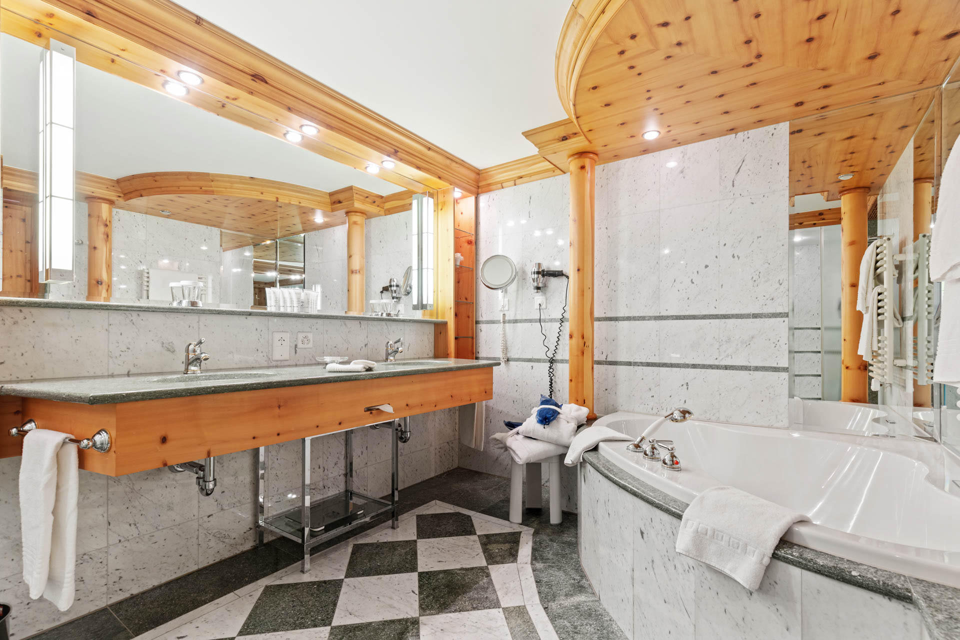Classic Superior One Bedroom Suite View - Grand Hotel Zermatterhof