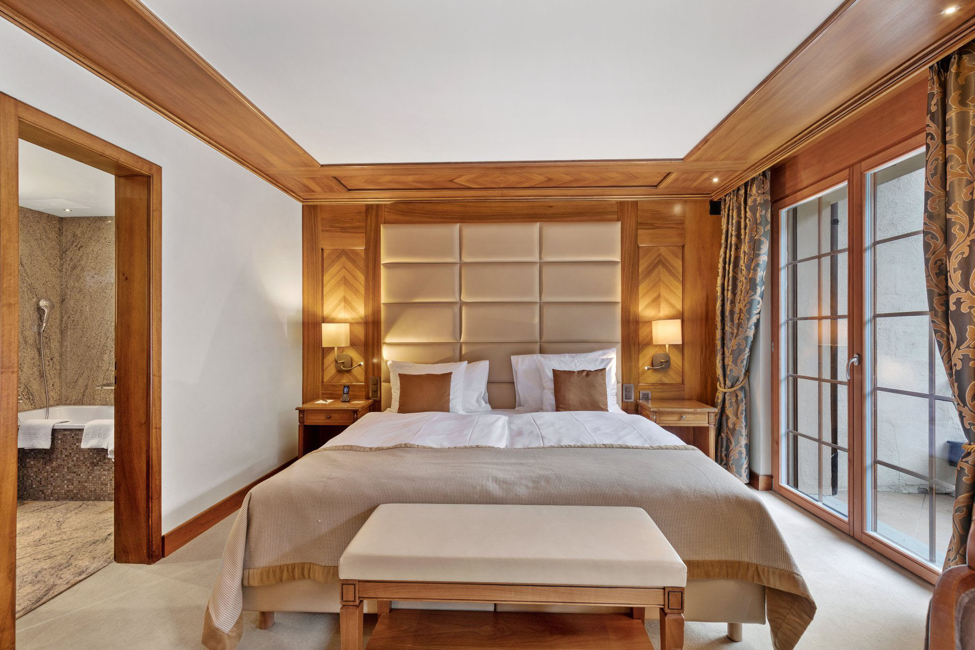 Deluxe Double Room King Size Bed - Grand Hotel Zermatterhof