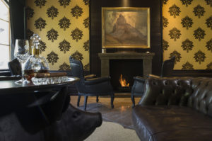 Smokers Lounge Zermatt - Fireplace - Grand Hotel Zermatterhof